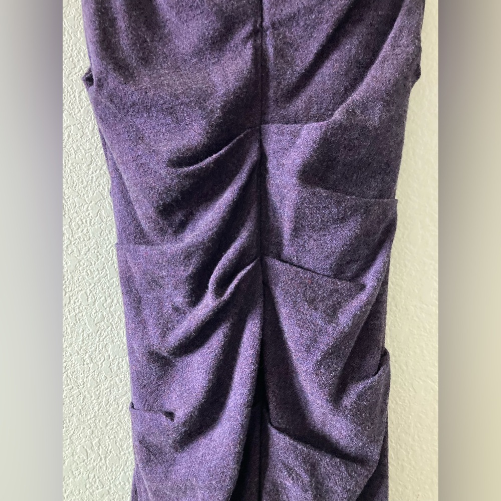 Gorgeous purple sleeveless lined ruched bodycon midi dress Nicole Miller Sz 2 - Picture 3 of 12